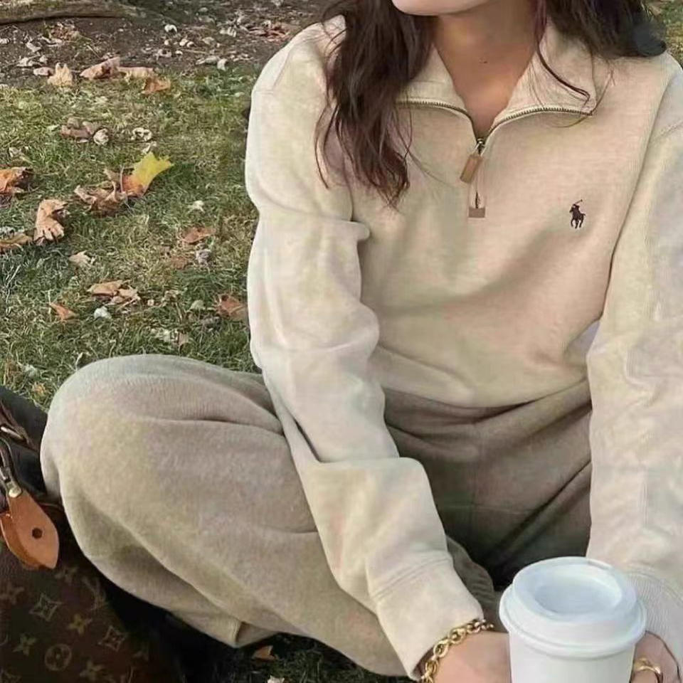 小马刺绣半拉链套头卫衣