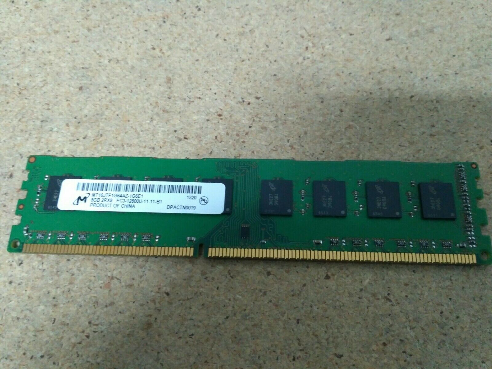 镁光8G 2RX8 PC3-12800U 1600 MT16JTF1G64AZ-1G6E1台式机内存条