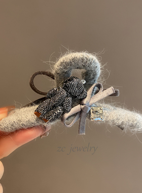 秋冬氛围感灰色毛线卡通小熊气质ab面抓夹女时尚轻奢盘发鲨鱼夹