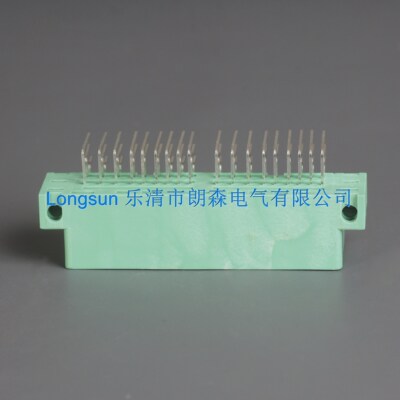1123630国产汽车PCB针座46045-48AW-4 48P连接器胶壳接插件