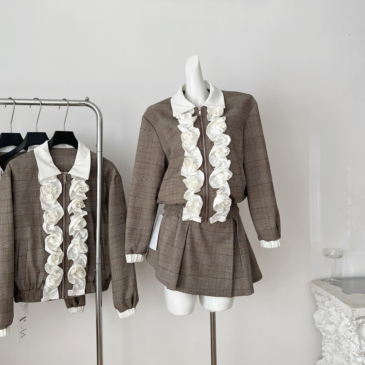Wuu2sweet吴太甜 荷叶边格纹短外套女秋冬新款夹克上衣半身裙套装