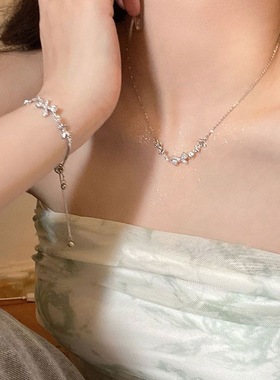 锆石蝴蝶结项链女ins潮轻奢风小众设计高级感锁骨链简约百搭颈链