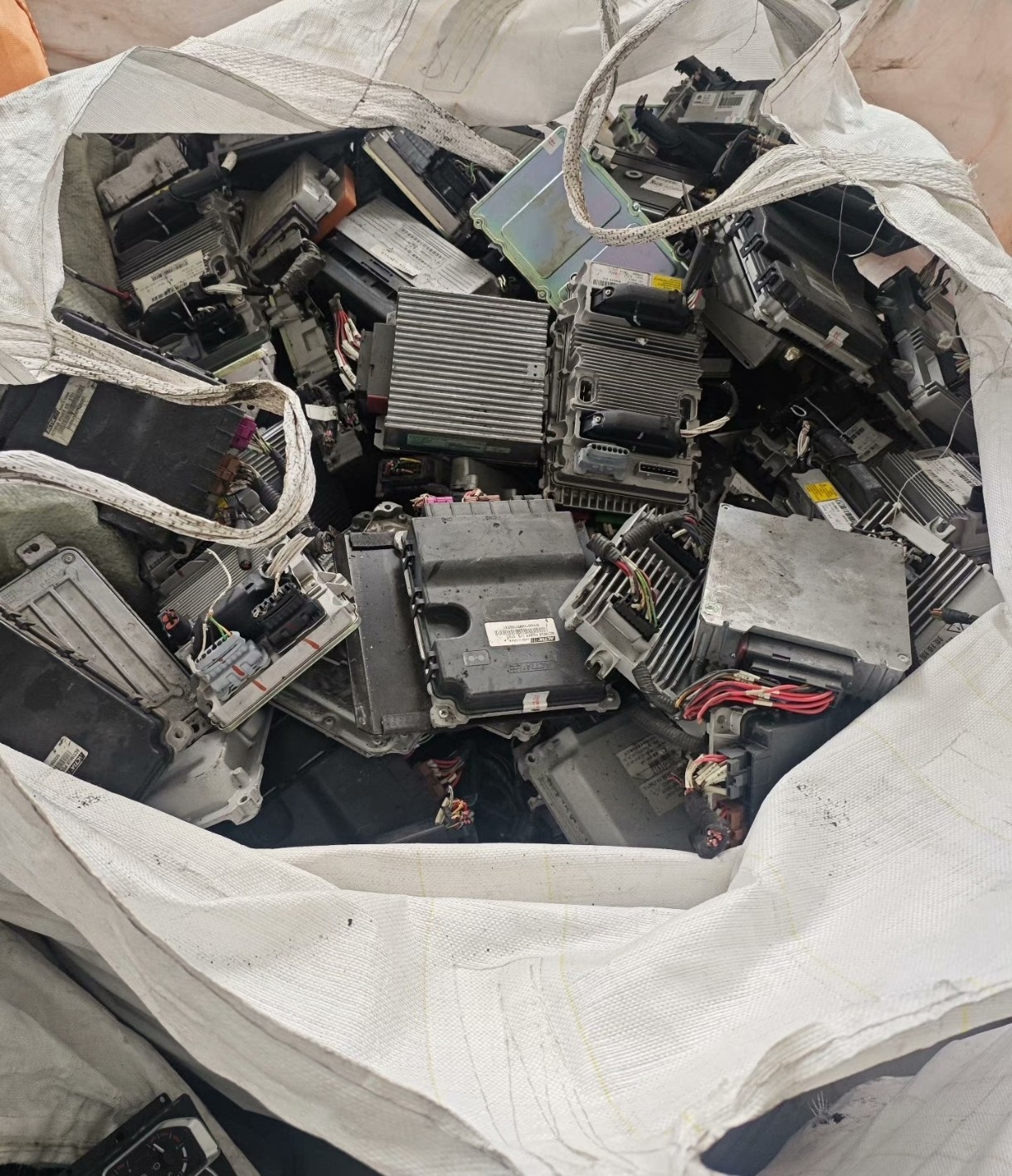 适配标致雪铁龙206 207 307发动机电脑板，型号0261201636编程