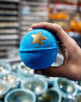 【店铺优惠】正品Lush 圣诞限定星夜奇缘汽泡弹 50g分装 手摘星辰