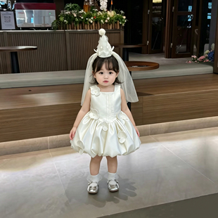 女童白色背心花苞连衣裙秋季2026新款洋气公主裙女宝宝蓬蓬裙礼服
