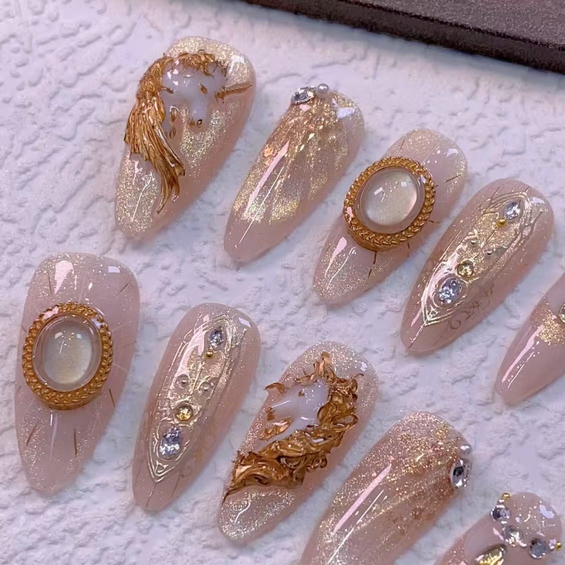 媛满【白马王子】 新年战甲马年新订纯手工穿戴美甲长短款高级感,彩妆/香水/美妆工具,穿戴甲/甲片,淘宝优惠券,粉丝福利购,淘宝优惠卷