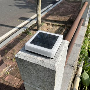太阳能现代中式方形户外柱头灯别墅庭院防水大门围墙栏杆柱子灯