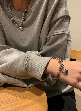 新款爱心项链女荆棘毛衣链甜酷钛钢手链小众设计感辣妹卫衣链潮