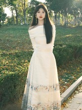 新中式轻国风白色刺绣马面裙女秋冬款小个子高级感高腰汉服半身裙