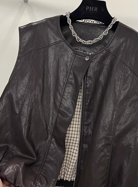 2025年秋季新款时尚圆领无袖PU马甲女设计感宽松百搭背心坎肩外套