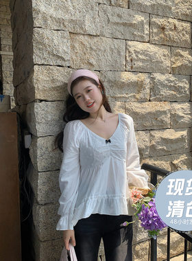 米米子微胖大码胖mm“恋爱期刊”休闲清新白色V领烧花长袖衬衫秋