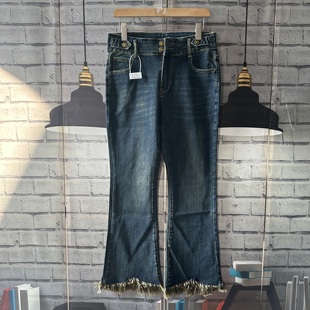 女 有弹力偏厚牛仔毛边微喇叭裤 腰围76臀围98裤 长100