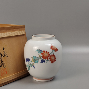 人间国宝十三代酒井田柿右卫门造染锦茶花纹日本有田烧花瓶