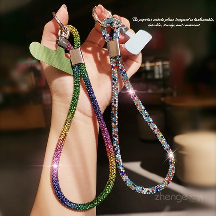 时尚满钻手机挂绳ins高级感闪钻手链女士小香风手腕绳短款户外出行旅游逛街防丢防盗手提手机壳挂链通用新