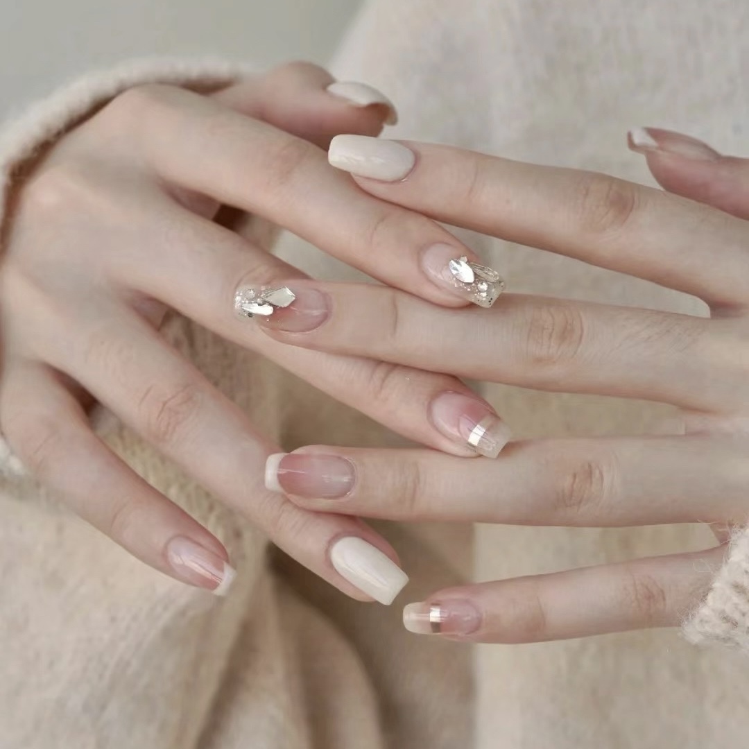 短t手工穿戴甲小众显白2024年