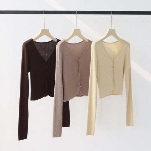 早春款上衣莱赛尔天丝针织开衫