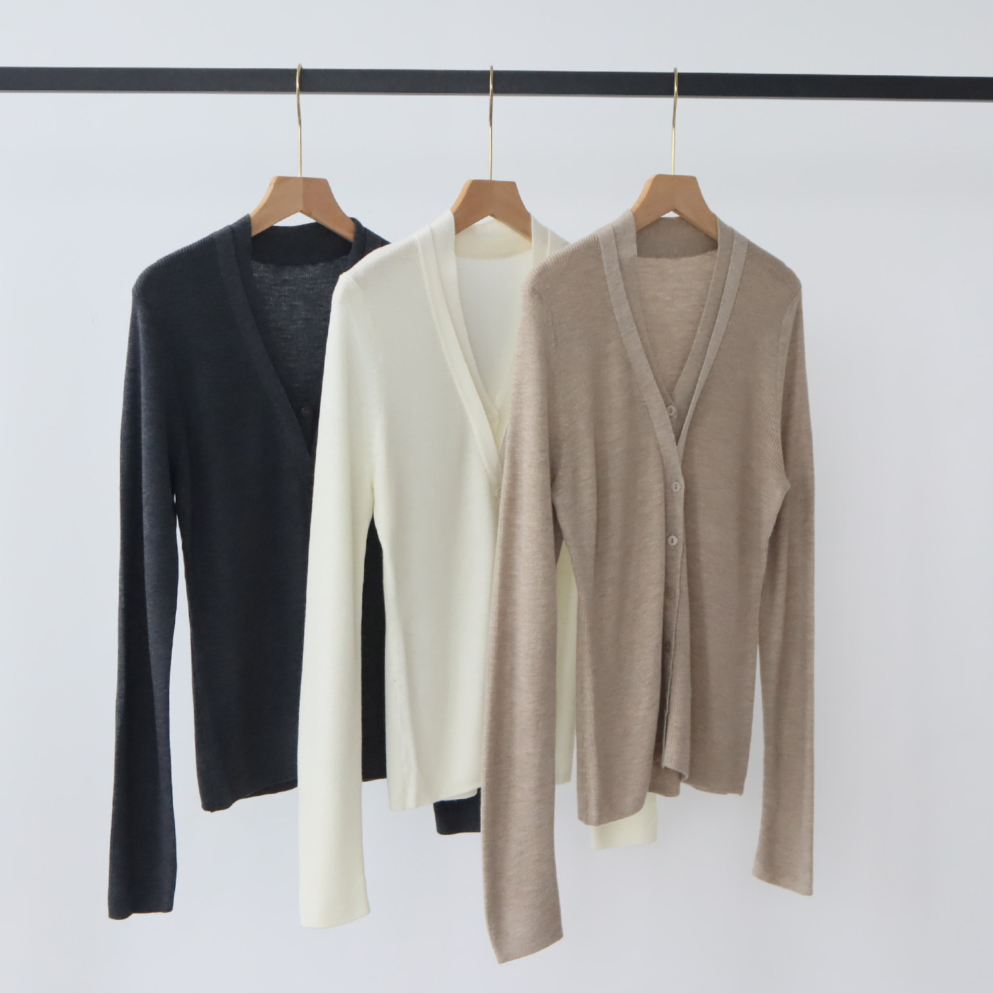 早秋氛围感穿搭羊毛混纺针织衫开衫设计感双层领假两件秋季上衣女,女装/女士精品,毛针织衫,淘宝优惠券,粉丝福利购,淘宝优惠卷