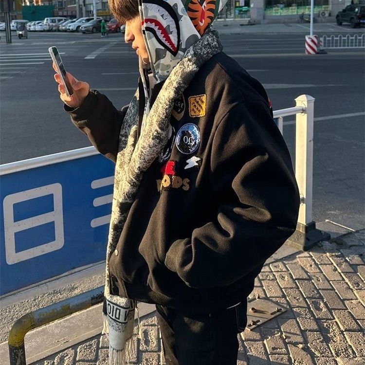 美式刺绣棒球服男女春秋2025新款高街字母刺绣国潮牌美式外套情侣
