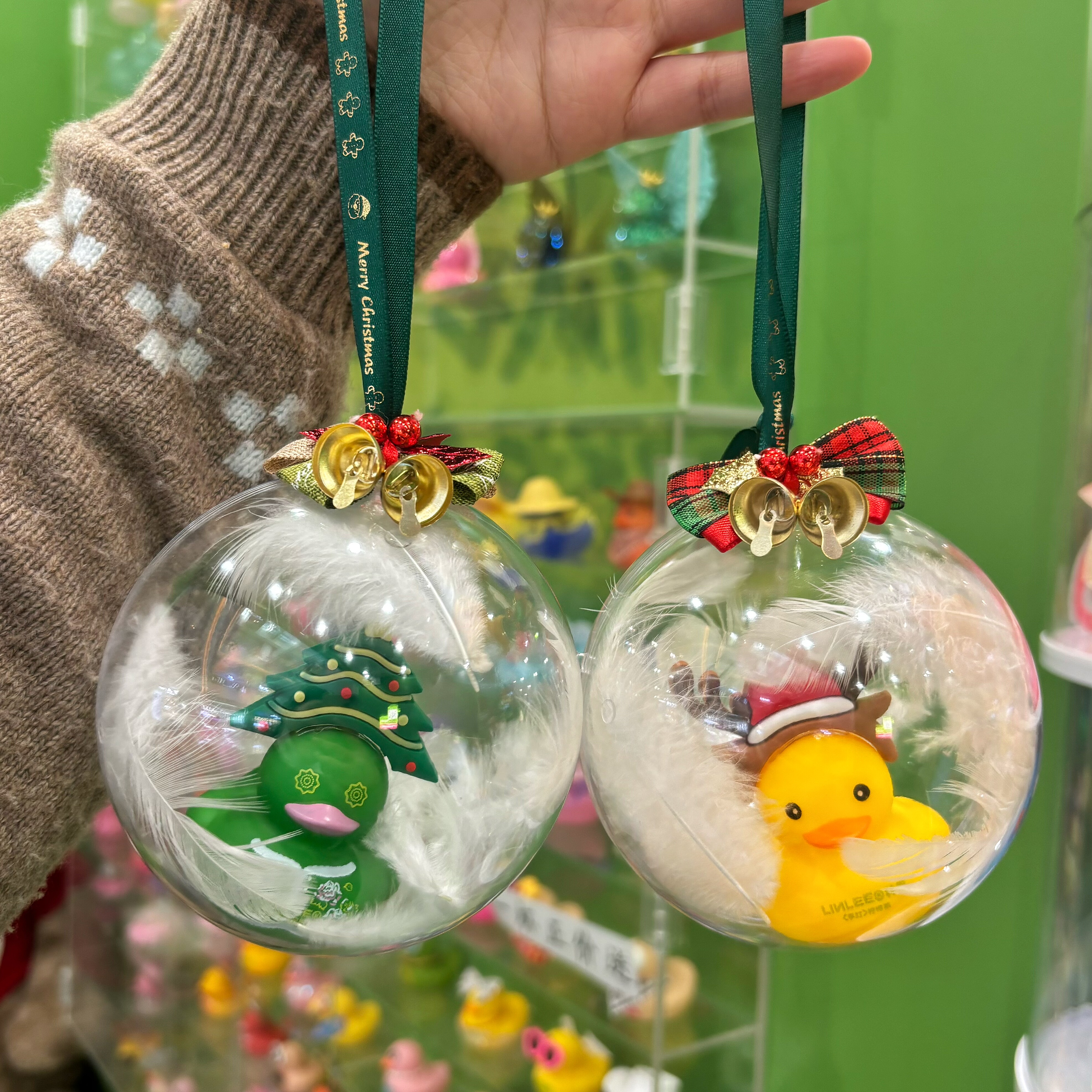 林里圣诞鸭圣诞树鸭铃铛鸭水晶球挂件圆形透明球形周边