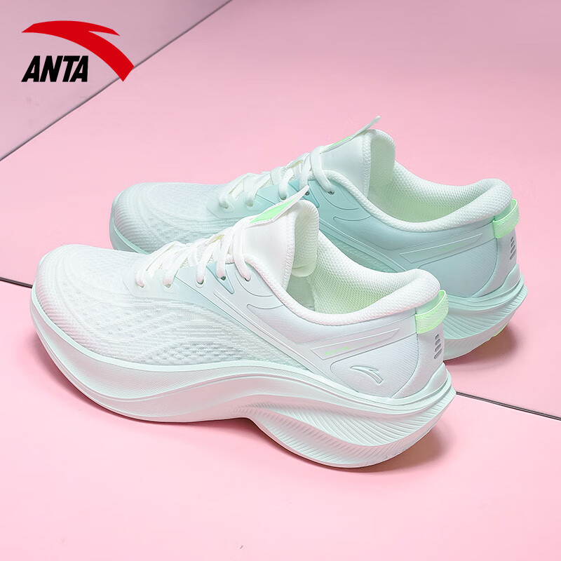 安踏女士跑步鞋运动鞋女叶子5