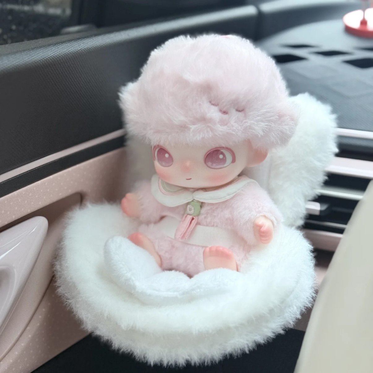 泡泡玛特Dimoo新生日记宝宝椅拉布布毛绒车载玩偶汽车出风口座椅图片