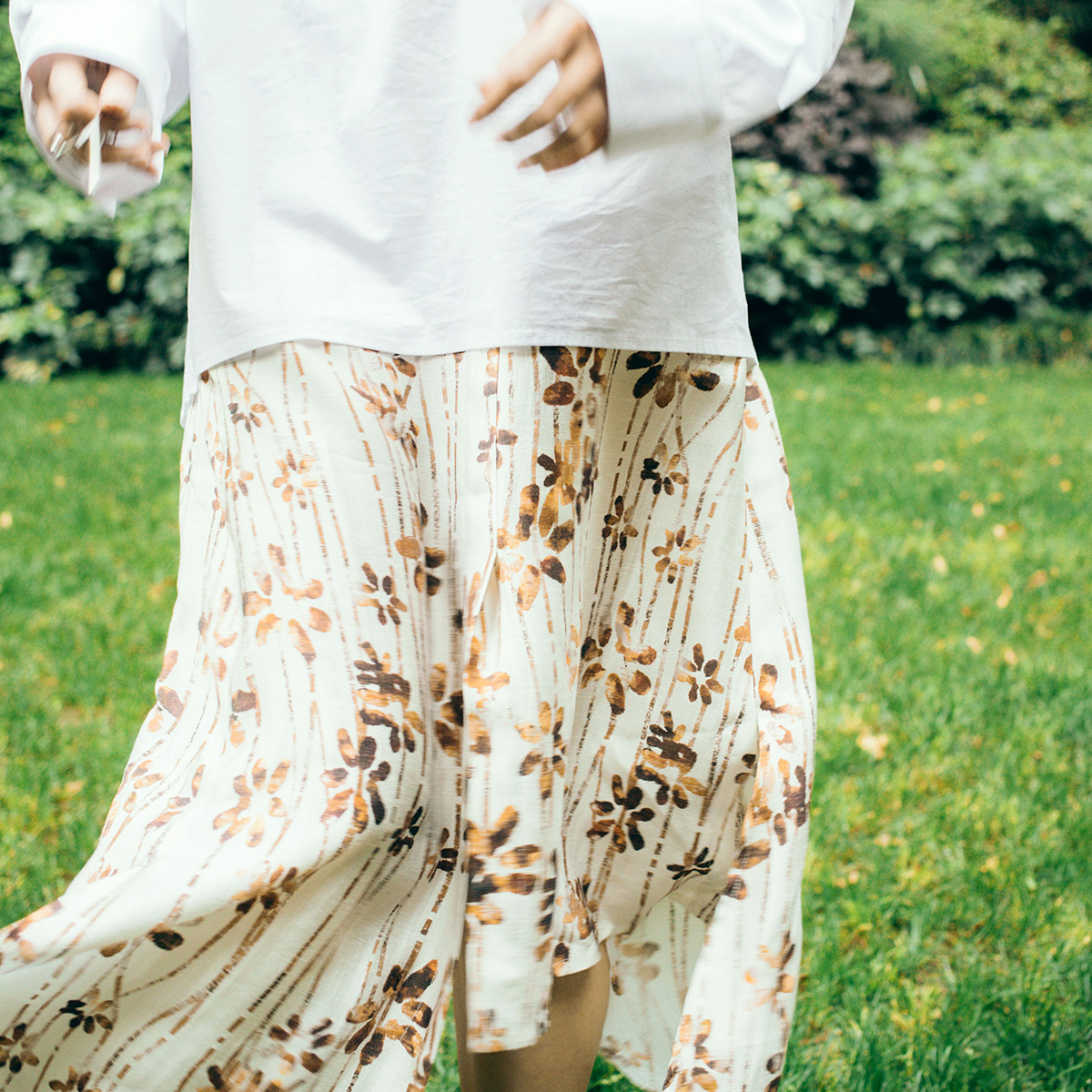 M3C天丝不规则剪裁碎花半裙