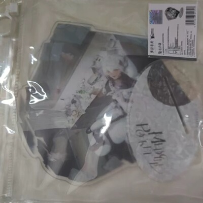 重返未来：1999 *湖中落影*系列立牌-兔毛手袋 内有恶犬ver.