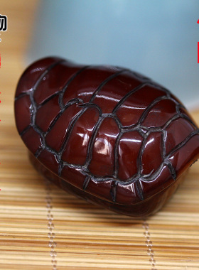 天然牦牛角雕刻手把件富甲天下暗红吊坠挂件