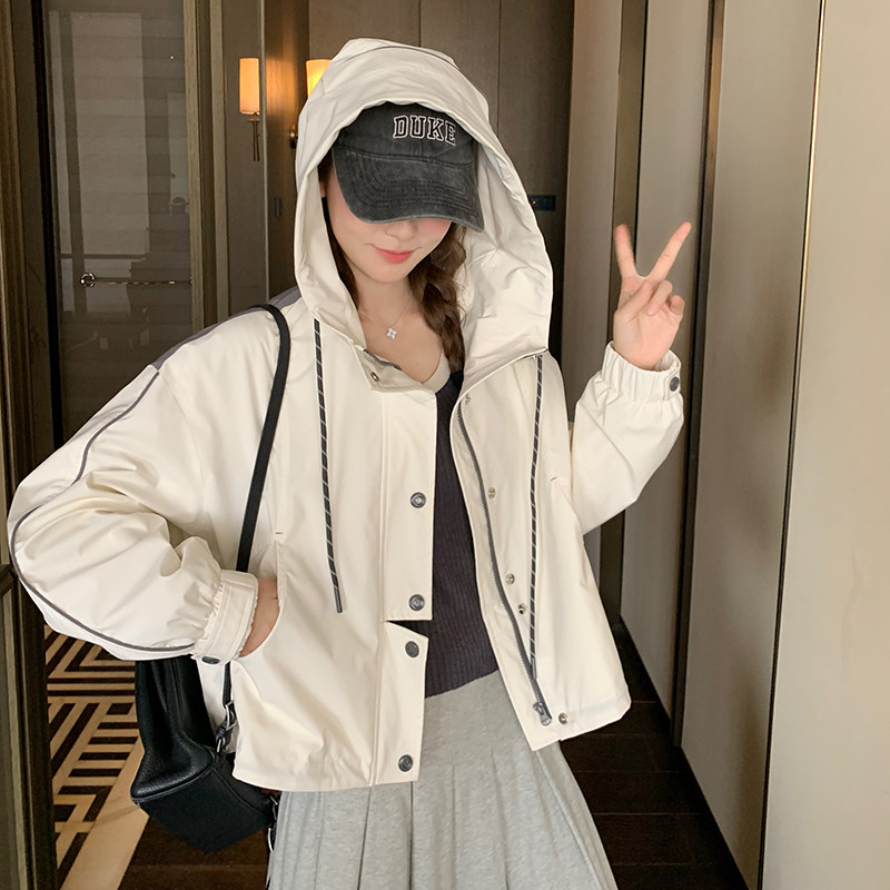 新品现货拼色防晒冲锋衣外套货号323P145K198,女装短外套,2C263