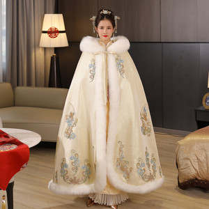 金色秀禾服披风中式婚礼新娘结婚披肩外搭冬季加厚汉服大毛领斗篷
