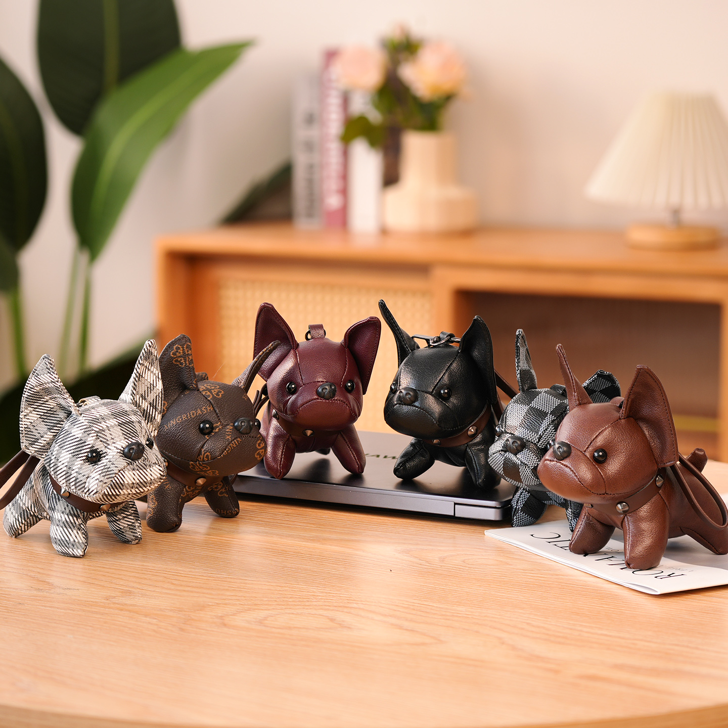 PU皮法斗狗迷你公仔挂件