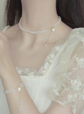 双层仿珍珠花朵项链女韩版时尚设计感铃兰花锁骨链网红颈链配饰