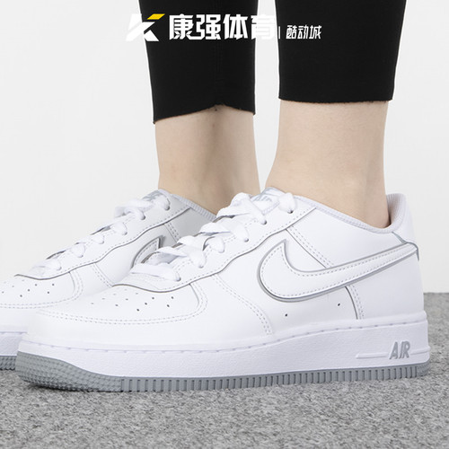 耐克nike女鞋AIR FORCE 1轻便时尚透气运动休闲板鞋DX5805-100