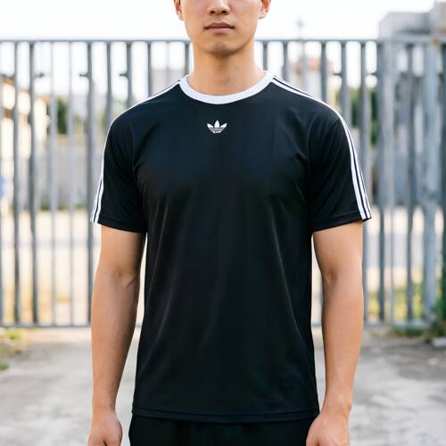 阿迪达斯三叶草男三条纹短袖T恤