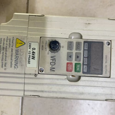议价台达变频器VFD004M21A