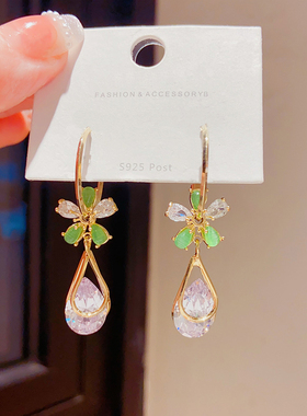欧美ins绿色猫眼石独特花朵耳环女轻奢小众设计感高级耳饰银耳钉
