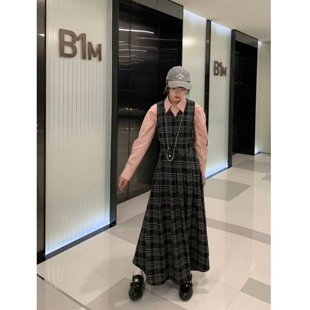 秋女复古马甲长款 黑白格纹套装 半身裙两件套 显瘦显高up 发现自制