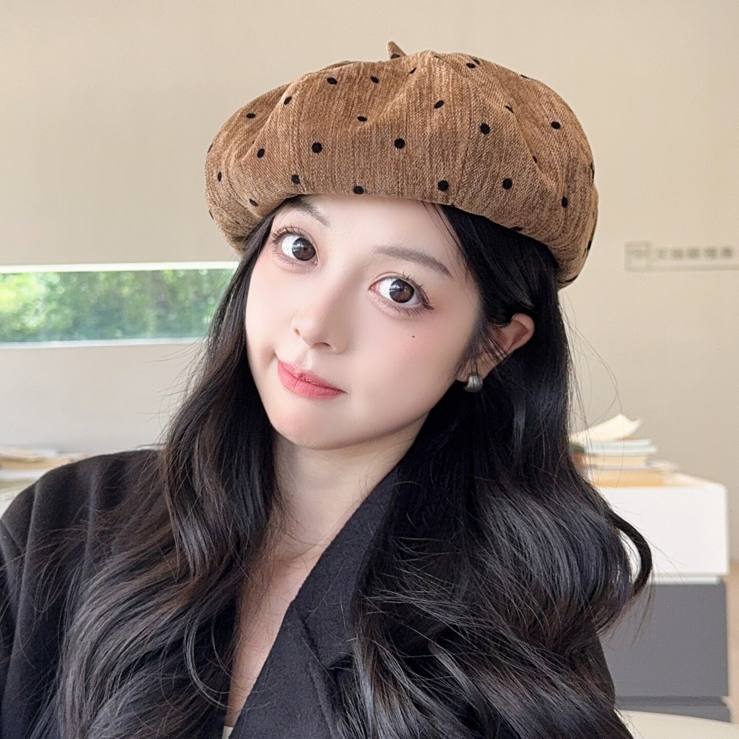 卡其波点云朵贝雷帽女秋冬复古新款画家帽显脸小保暖文艺鸭舌帽子