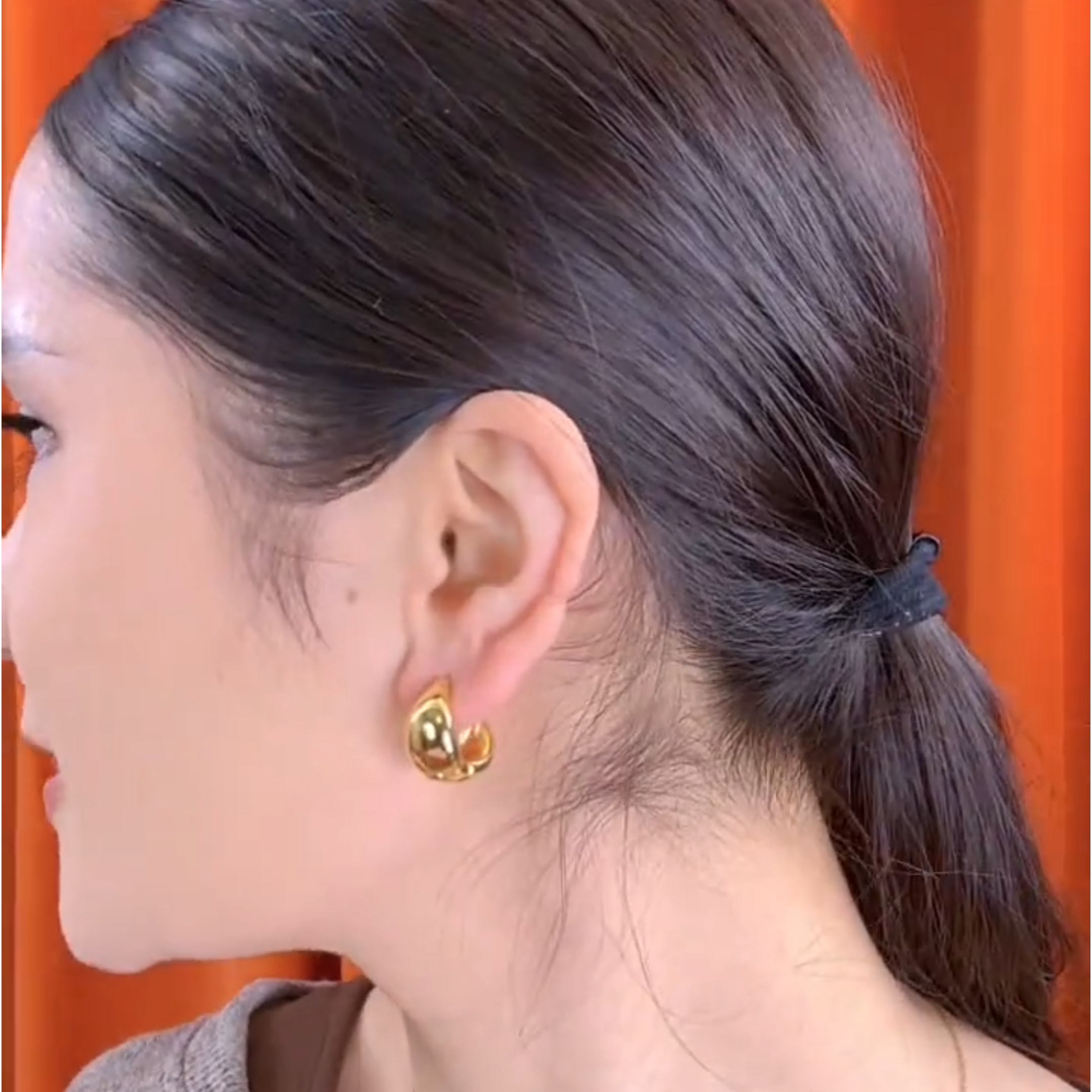 耳环2025新款爆款高级感铜合金银针欧美风椭圆形气质耳扣