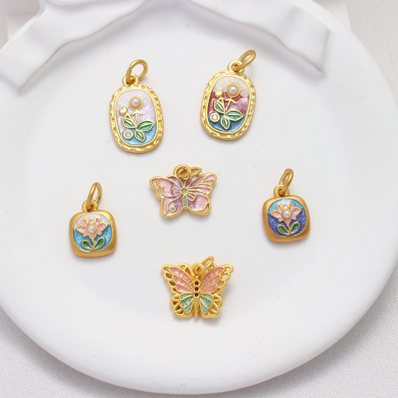 18K古法金工艺保色吊坠蝴蝶造型长方形正方形滴油吊牌diy手工配件