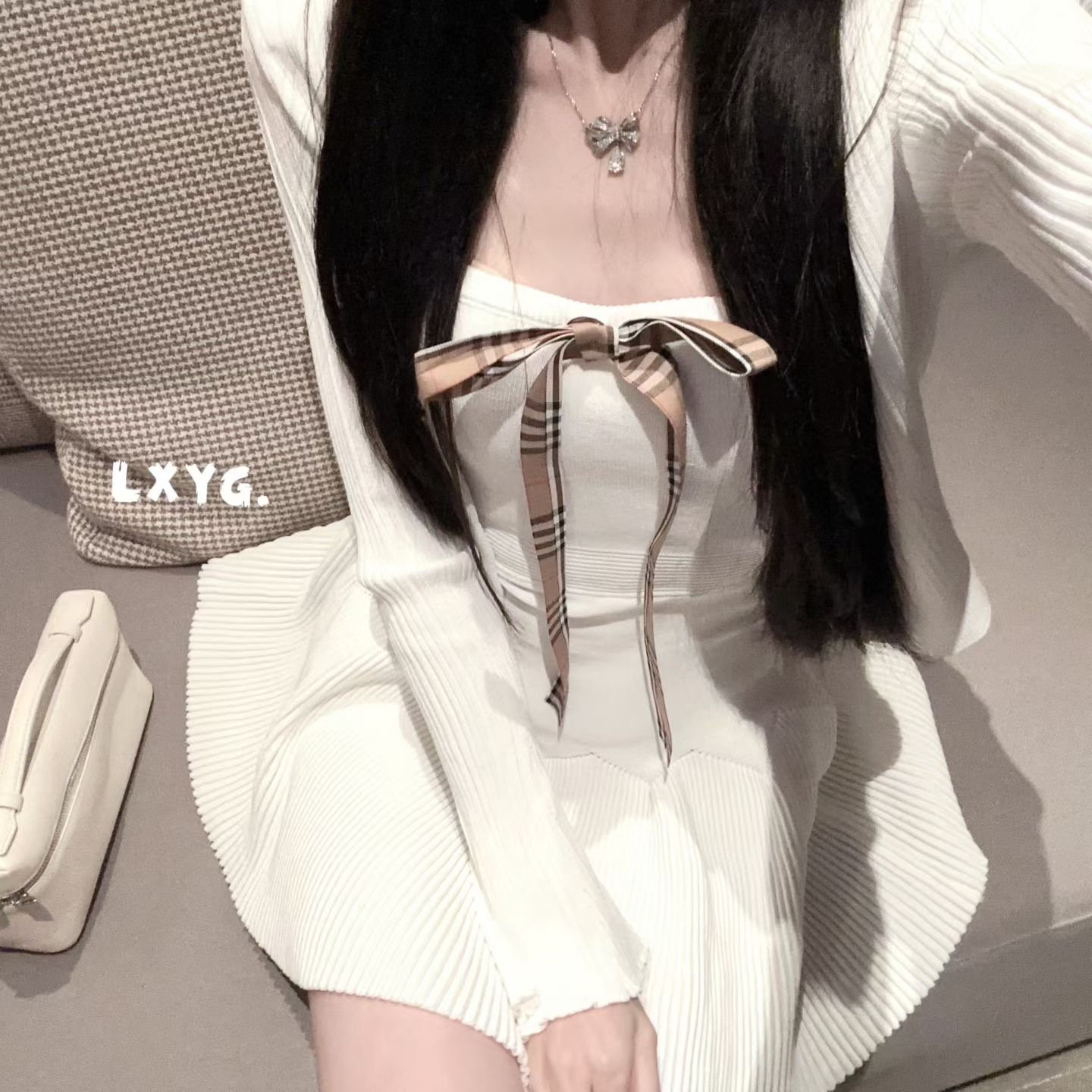 LXYG小香风格子蝴蝶结吊带抹胸蓬蓬连衣裙女长袖针织开衫外套装秋