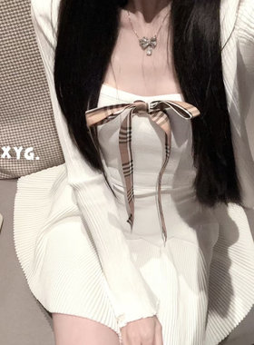 LXYG小香风格子蝴蝶结吊带抹胸蓬蓬连衣裙女长袖针织开衫外套装秋