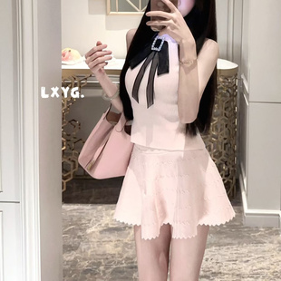 LXYG小香风蝴蝶结挂脖露肩名媛针织背心显瘦上衣+短裙两件套装女