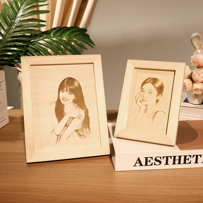 照片定制微雕生日礼物女生闺蜜实用纪念日周年送女友情侣木刻相框