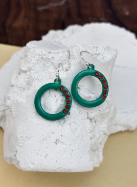 欧美饰品圣诞系列原创设计手工耳环绿色红色圆圈小众高级珐琅耳饰