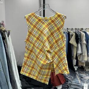 高级感无袖上衣格子衬衫外穿2025新款女夏季衬衣薄款宽松甜美小衫