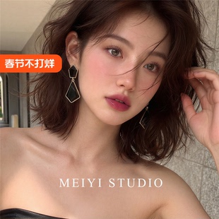 金色包边暗黑高级感几何时尚耳坠 欧美现代风格轻奢小众夸张耳环