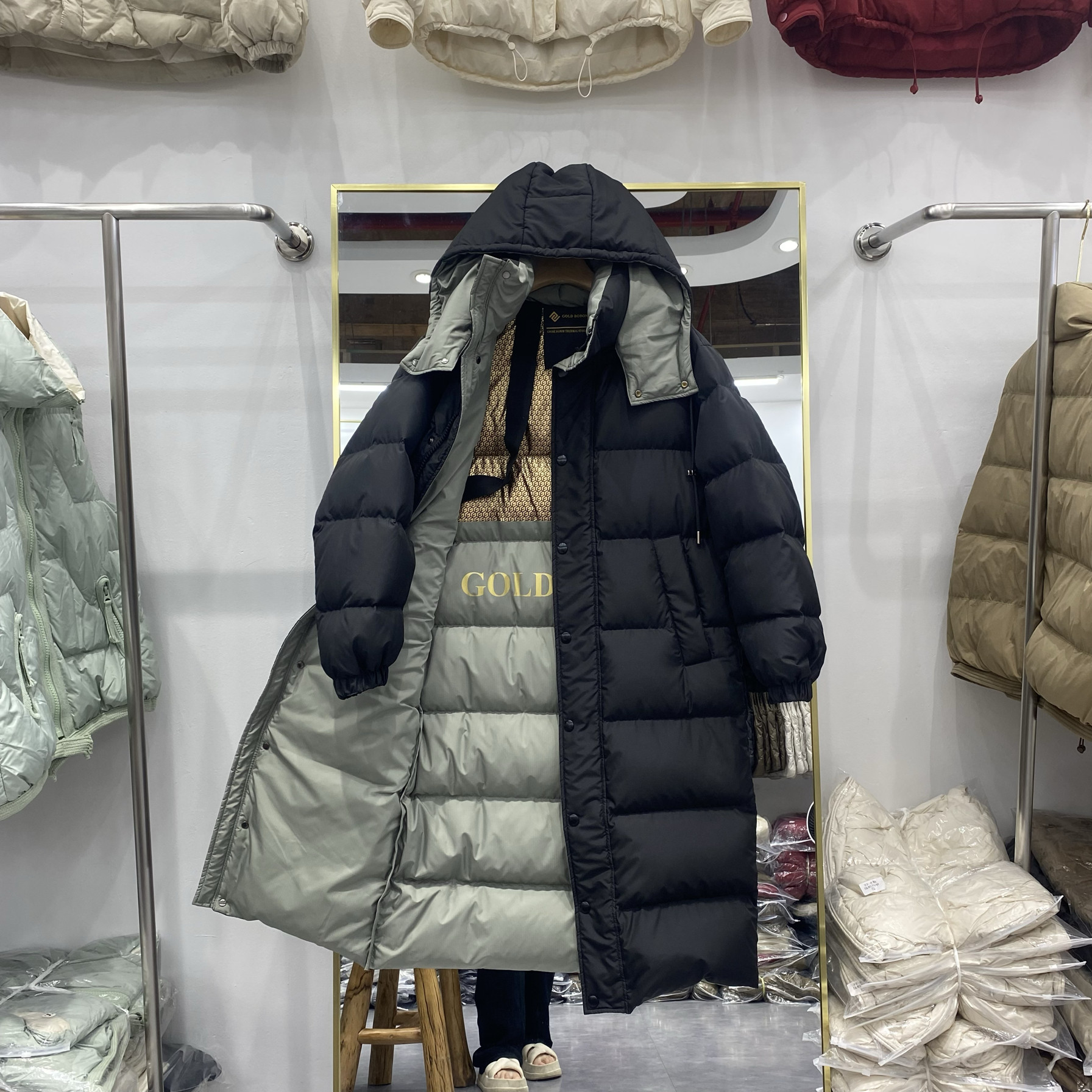 新款羽绒服男女同款2024长款加厚过膝黑色冬季宽松休闲显瘦外套
