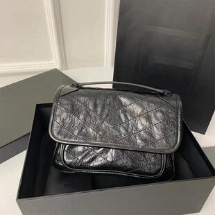 新版D扣杨树林女包niki流浪包褶皱蜡油皮翻盖邮差链条包原厂皮