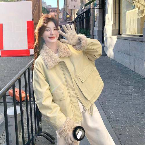 奶黄羊羔毛新领工装羽绒服套女冬色季款甜外美风短款b11-711小个
